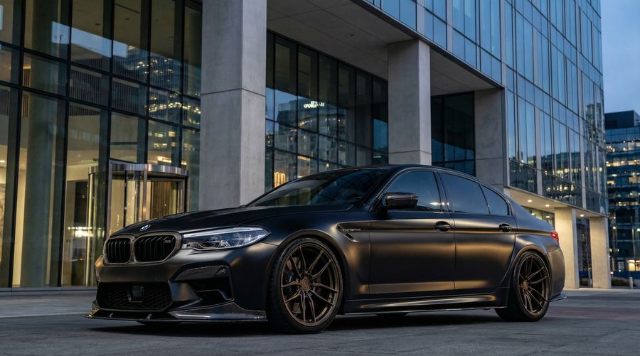 午夜福利轿车改装视频